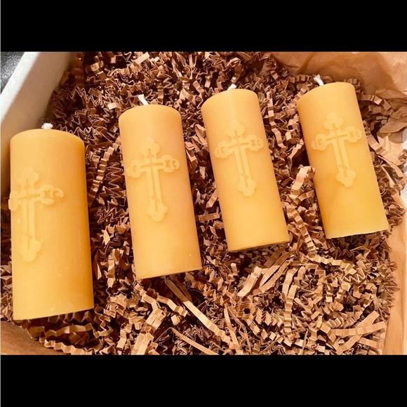 MINI ORTHODOX BEESWAX CROSS CANDLE 

-HANDMADE - Picture 5 of 6